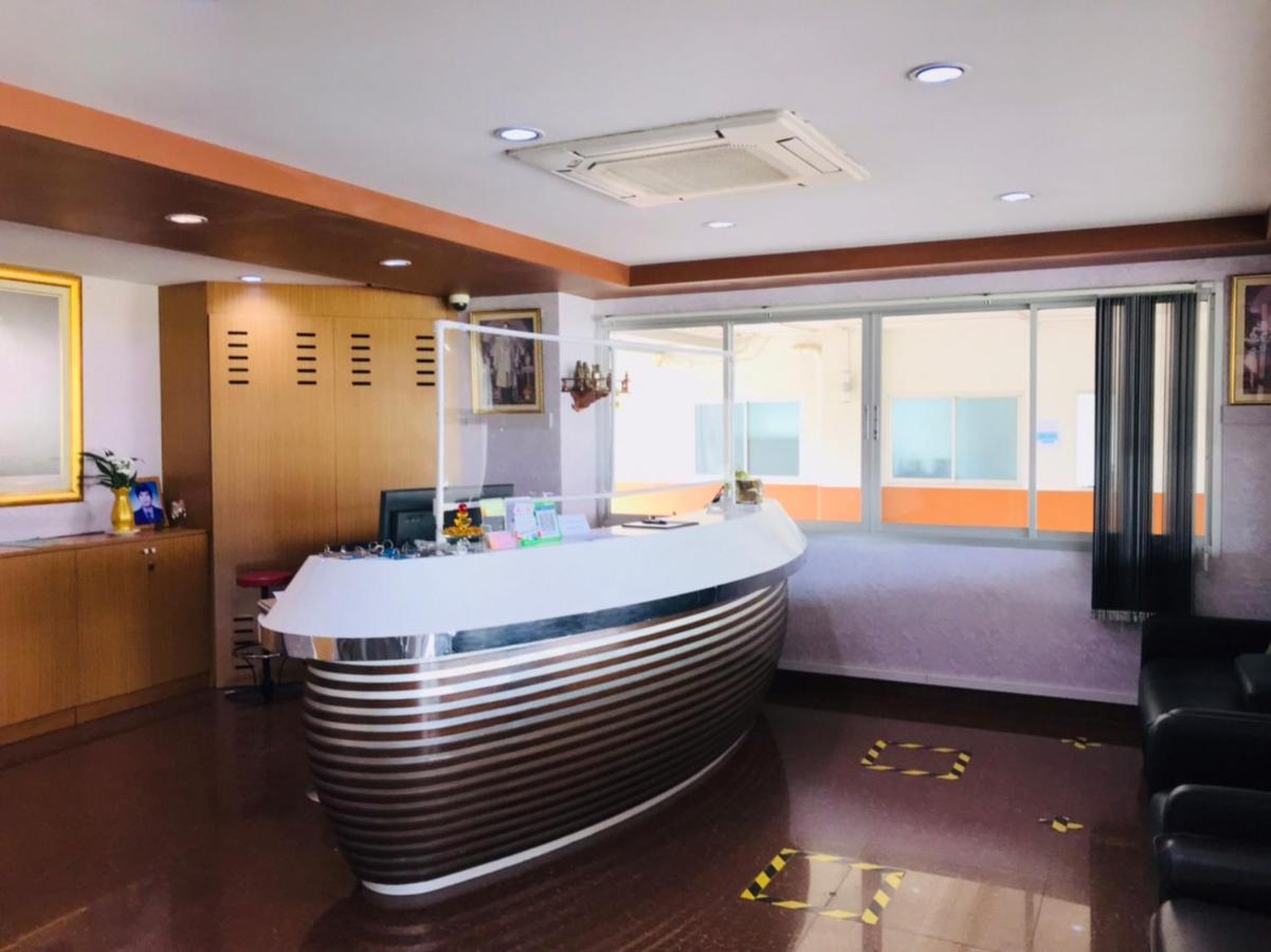 Winner Serviced Apartment Si Maha Phot Exterior foto