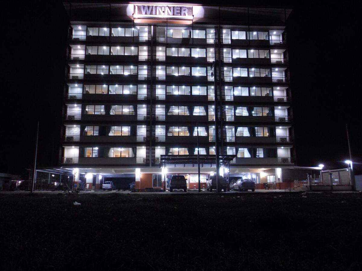 Winner Serviced Apartment Si Maha Phot Exterior foto