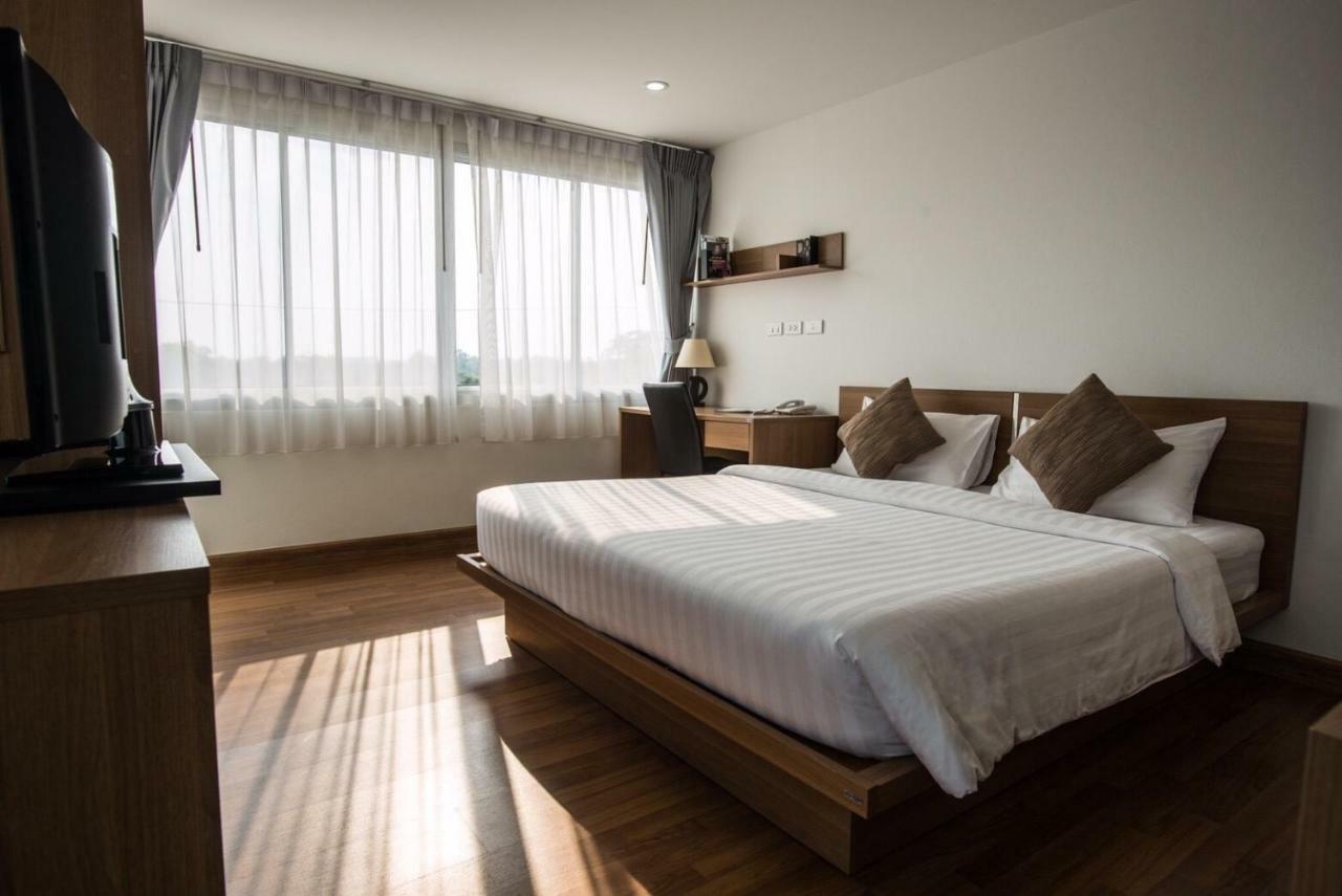 Winner Serviced Apartment Si Maha Phot Exterior foto